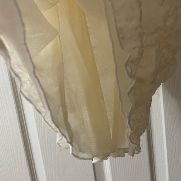 Lace New Direction top. Cream - Picture 5 of 11